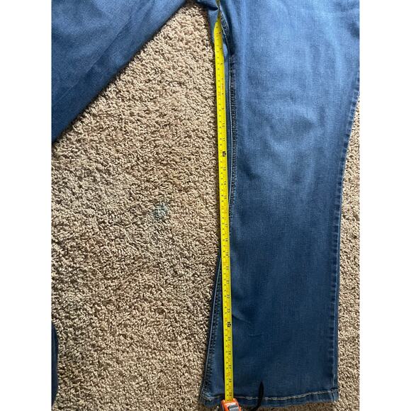 Torrid Luxe Slim Bootcut Jeans - Size 24R*** - Picture 4 of 6